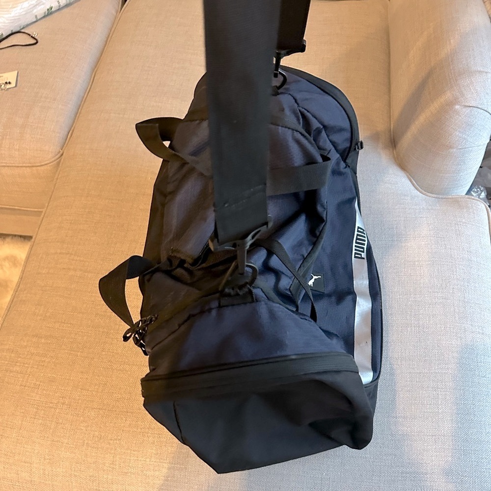 Last Chance before donating! Puma Duffle Bag - Picture 3 of 3